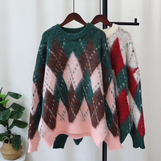 Retro contrasting diamond grid Christmas sweater with loose and lazy style soft and sticky knitted top for women