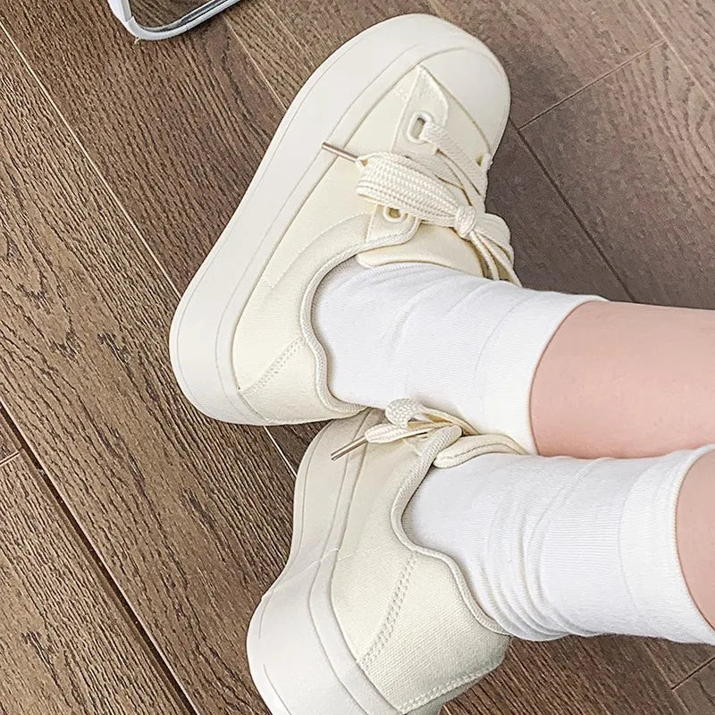 White shoes for women,  summer new women's shoes, niche casual board shoes, versatile student canvas shoes, Instagram trendy