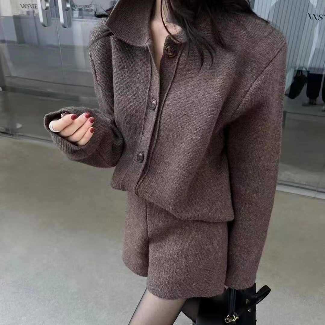 New Springautumn Polo-neck Sweater Jacket Short Two-piece Set