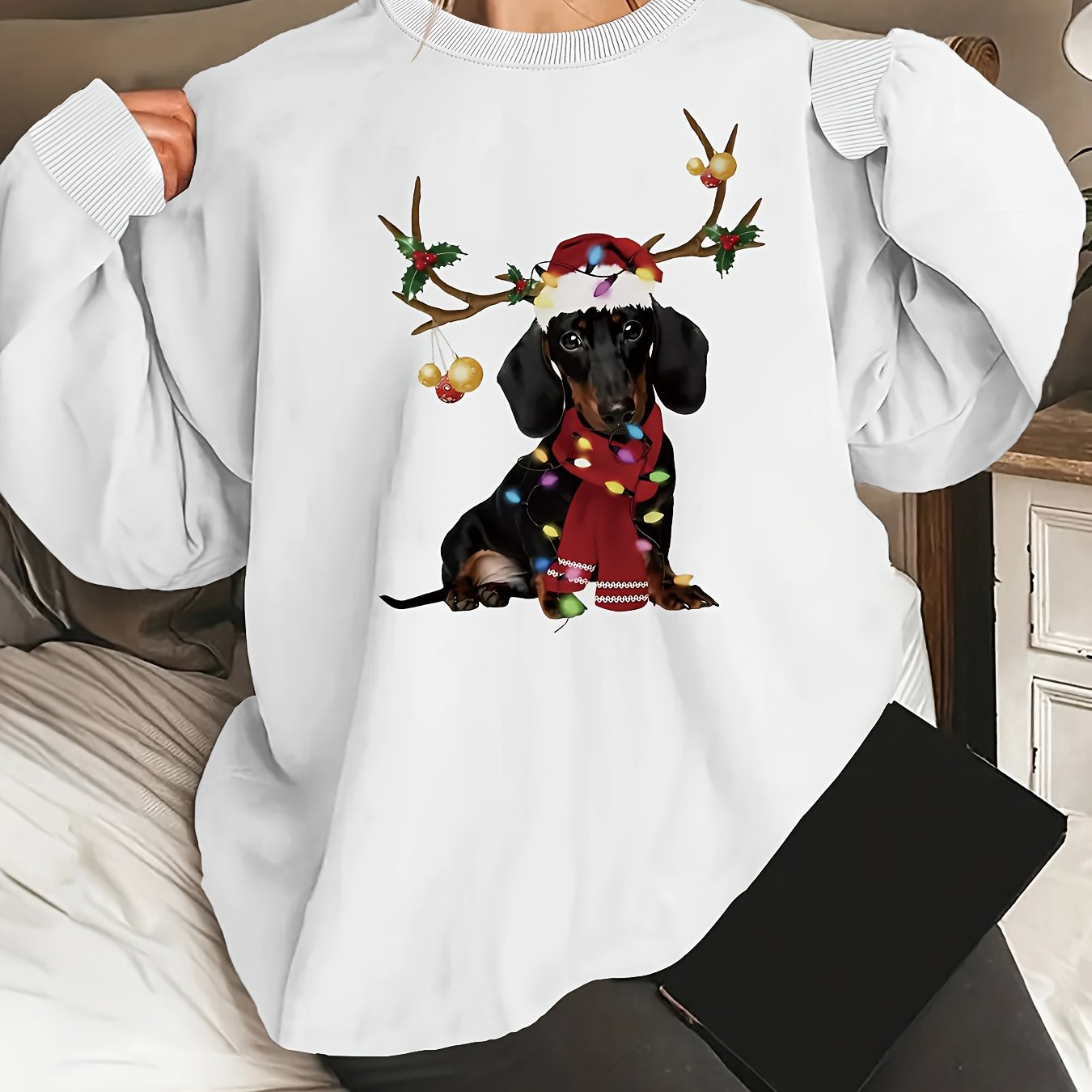 Women'S Plus Size Christmas Dachshund Crew Neck Sweatshirt -