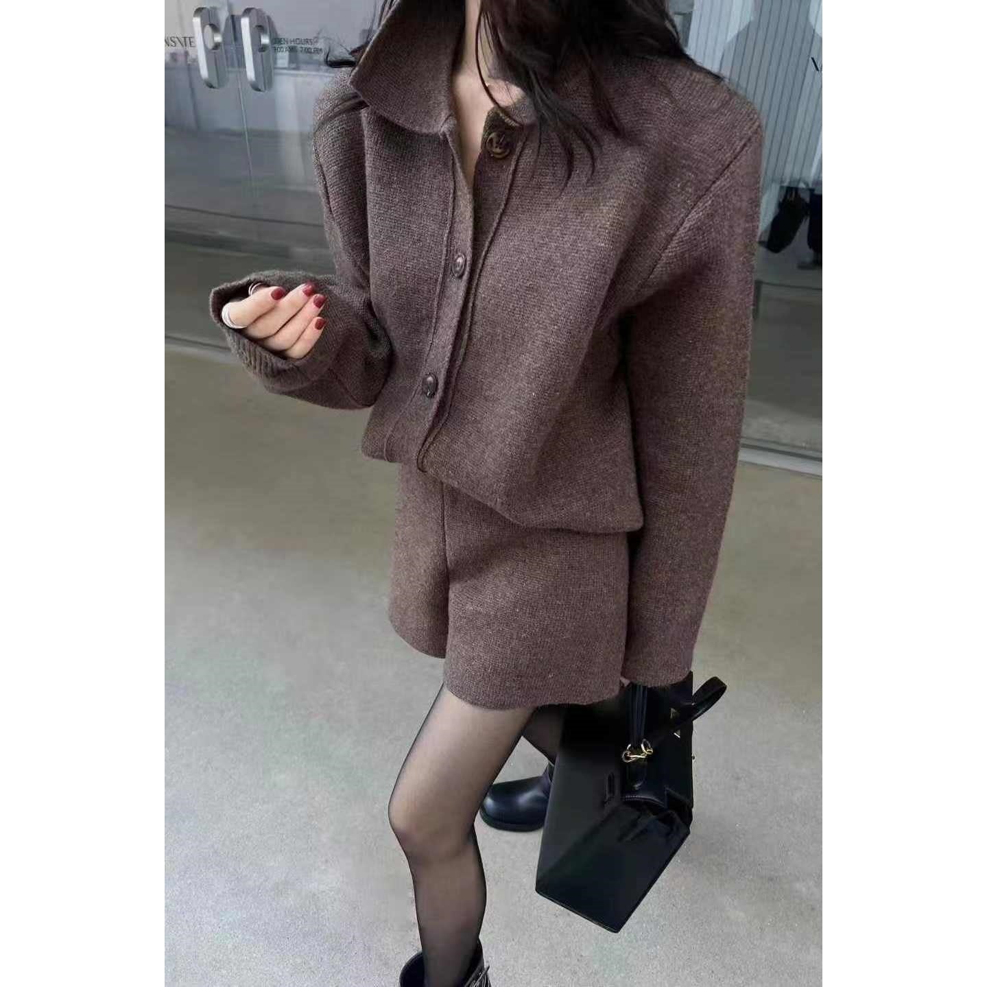 New Springautumn Polo-neck Sweater Jacket Short Two-piece Set
